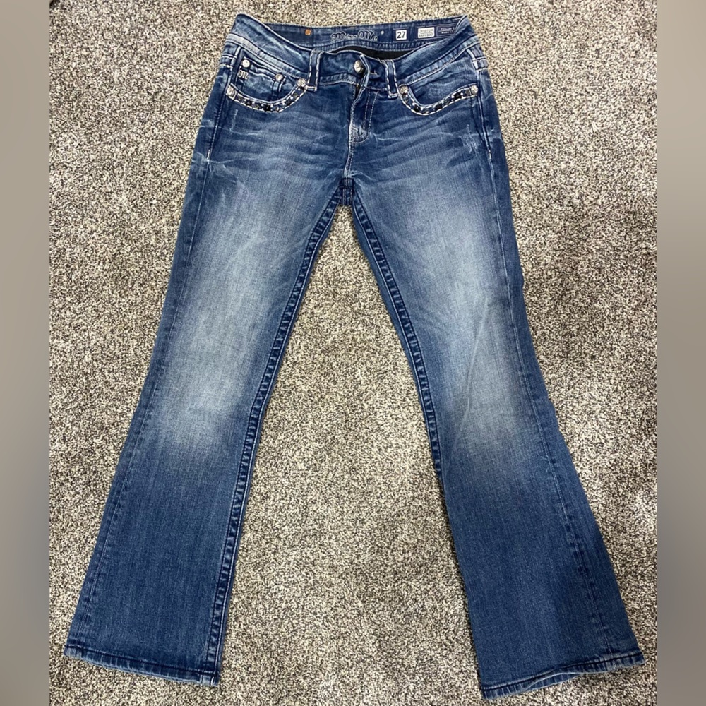 Miss Me Women’s boot cut jeans. Like new barely worn size 27